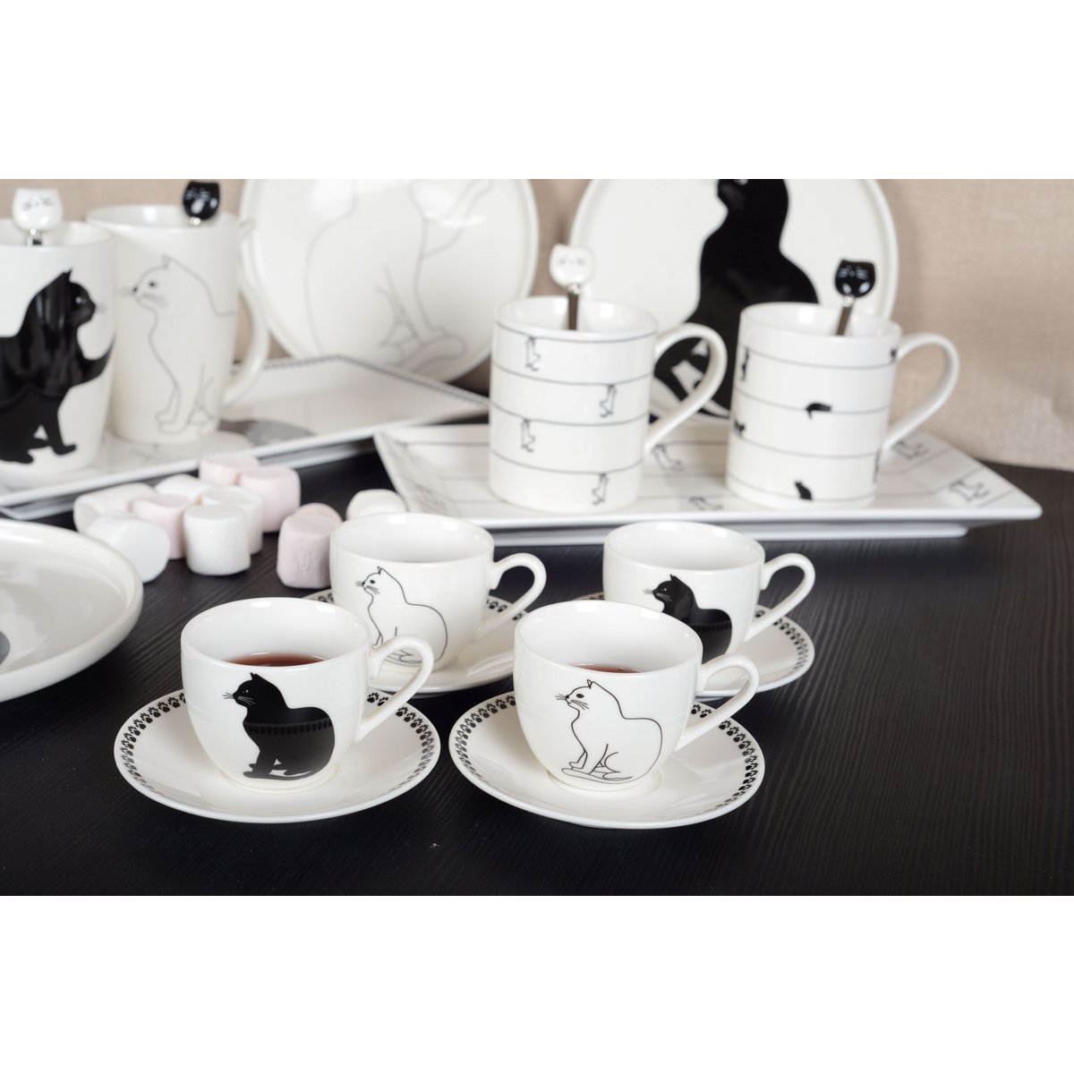 KAT KOFFIEKOPJES MET BORDJES - SET VAN 4