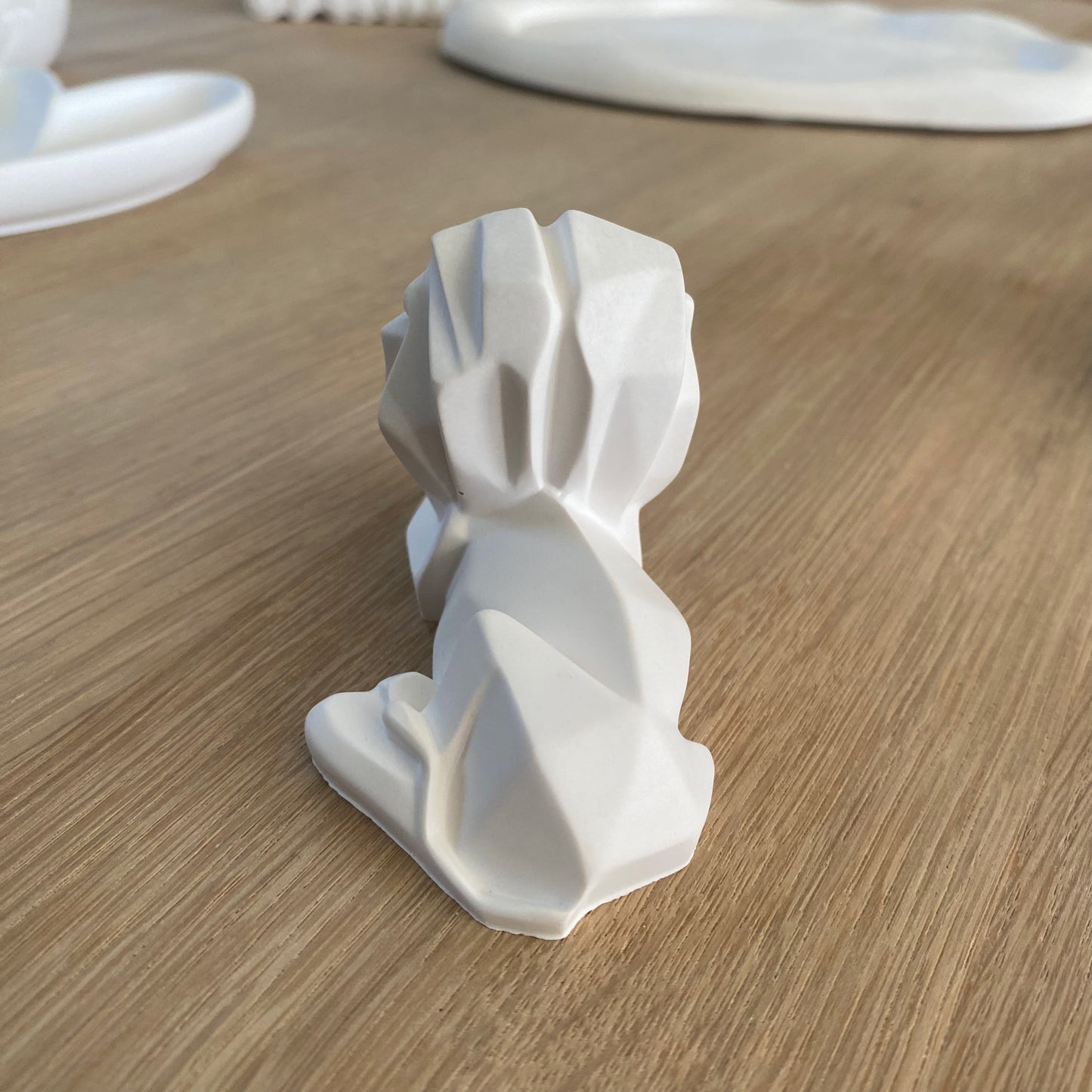 Decoratieve porseleinen leeuw – handgemaakt