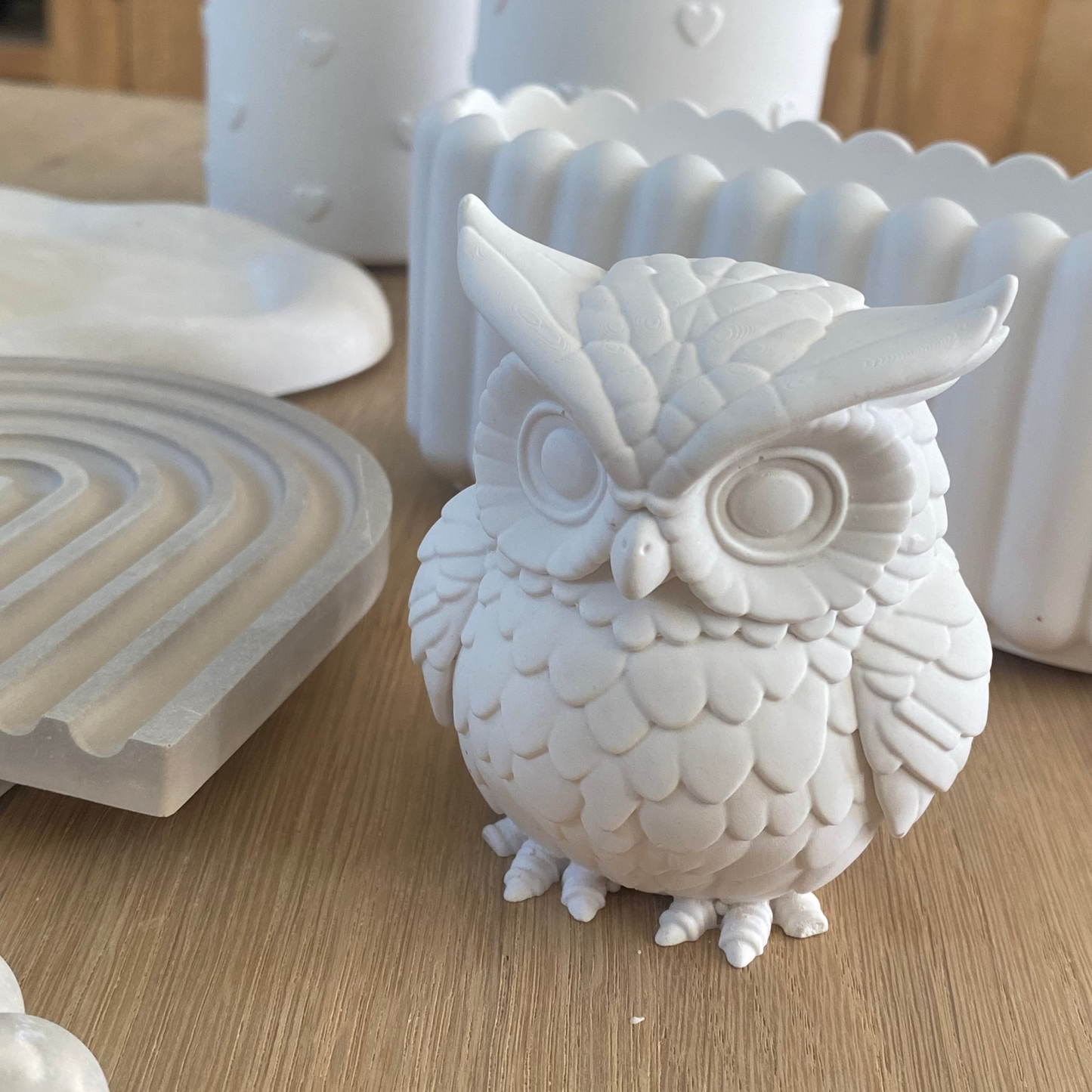 Decoratieve porseleinen uil – handgemaakt