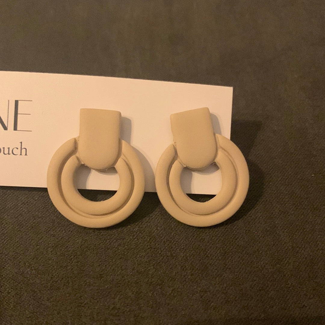 Oorbellen studs sand