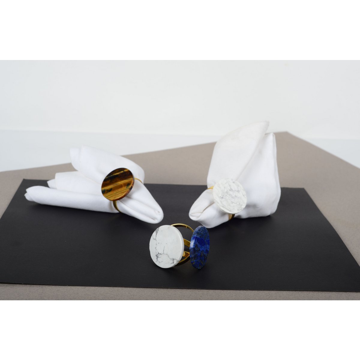 Veelkleurige stenen handdoekronde - set van 4