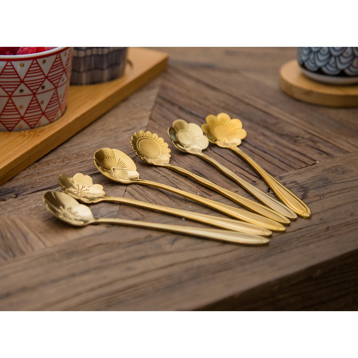 GOUDEN BLOEMEN CAKE LEPELS - SET VAN 6