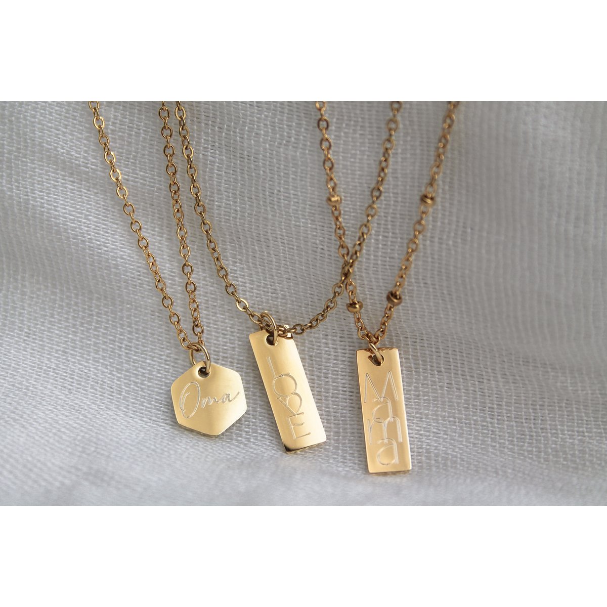 Ketting Oma Gravure Bedeltje - Goud