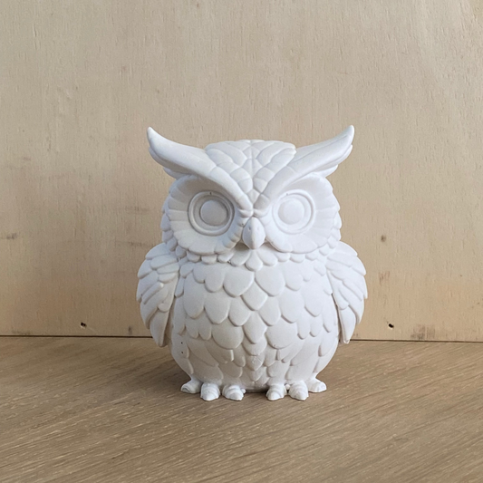 Decoratieve porseleinen uil – handgemaakt