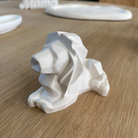 Decoratieve porseleinen leeuw – handgemaakt