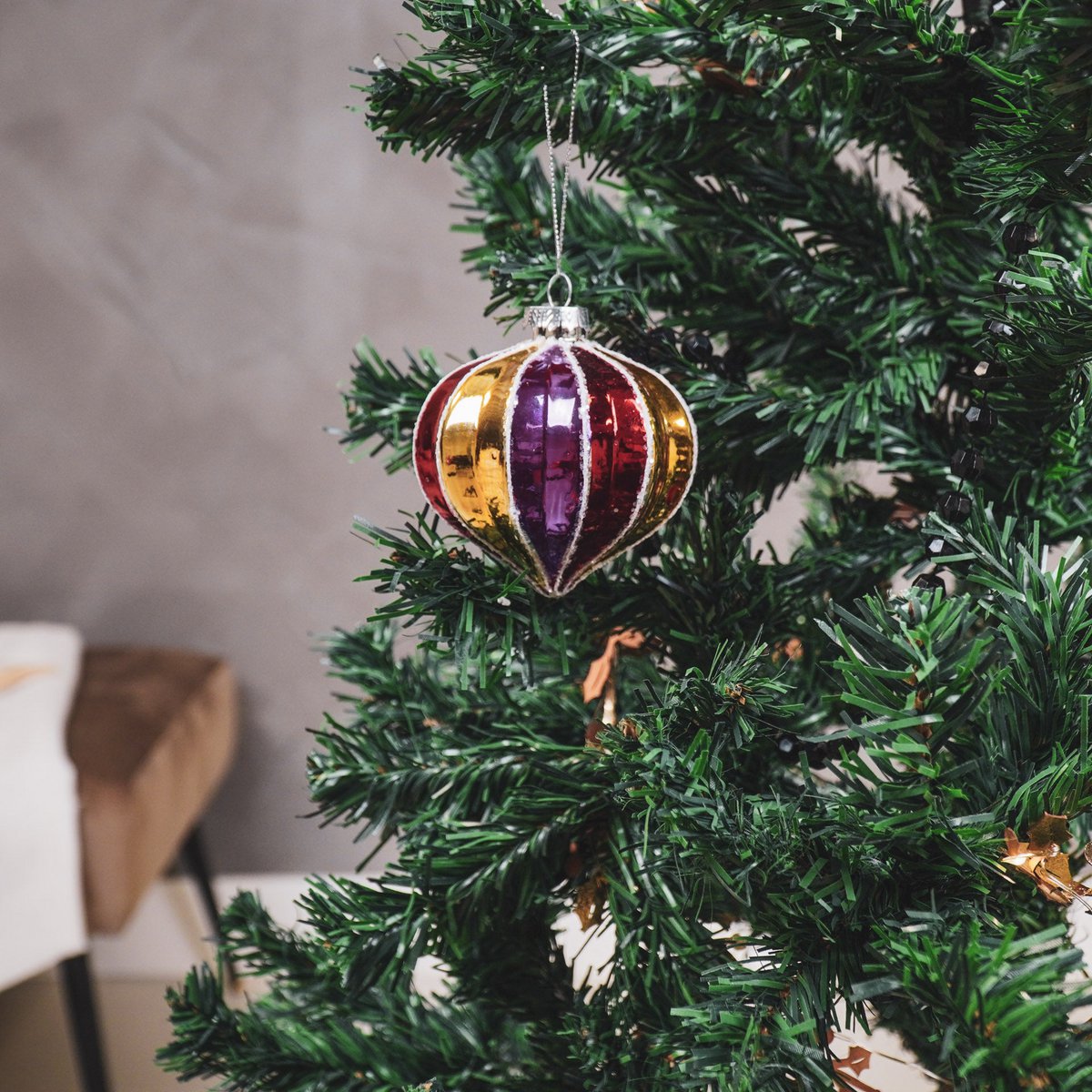 Ornament - Kerstbal - Glas - Meerkleurig - 8x8cm