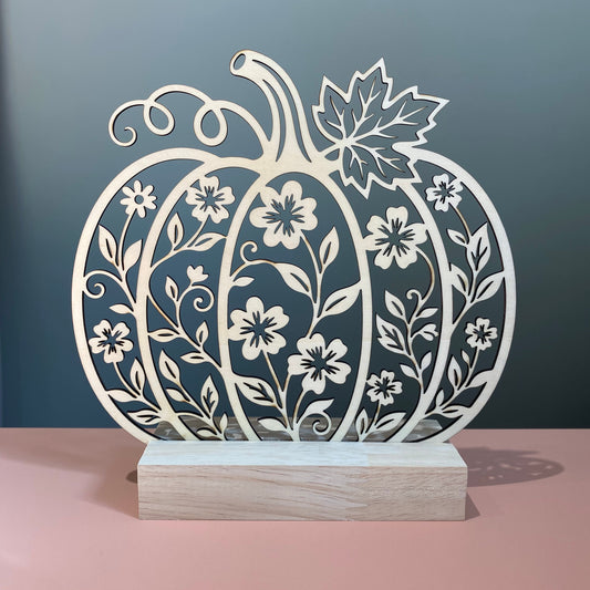 Houten pompoen met bloemen 🍂