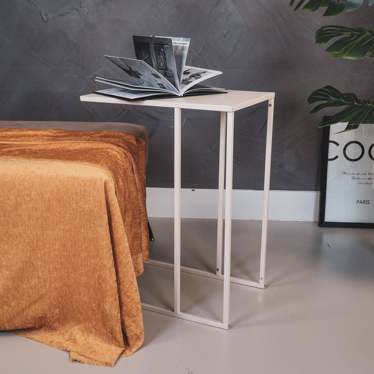 URBAN SLIDE – Praktische bijzettafel met karakter