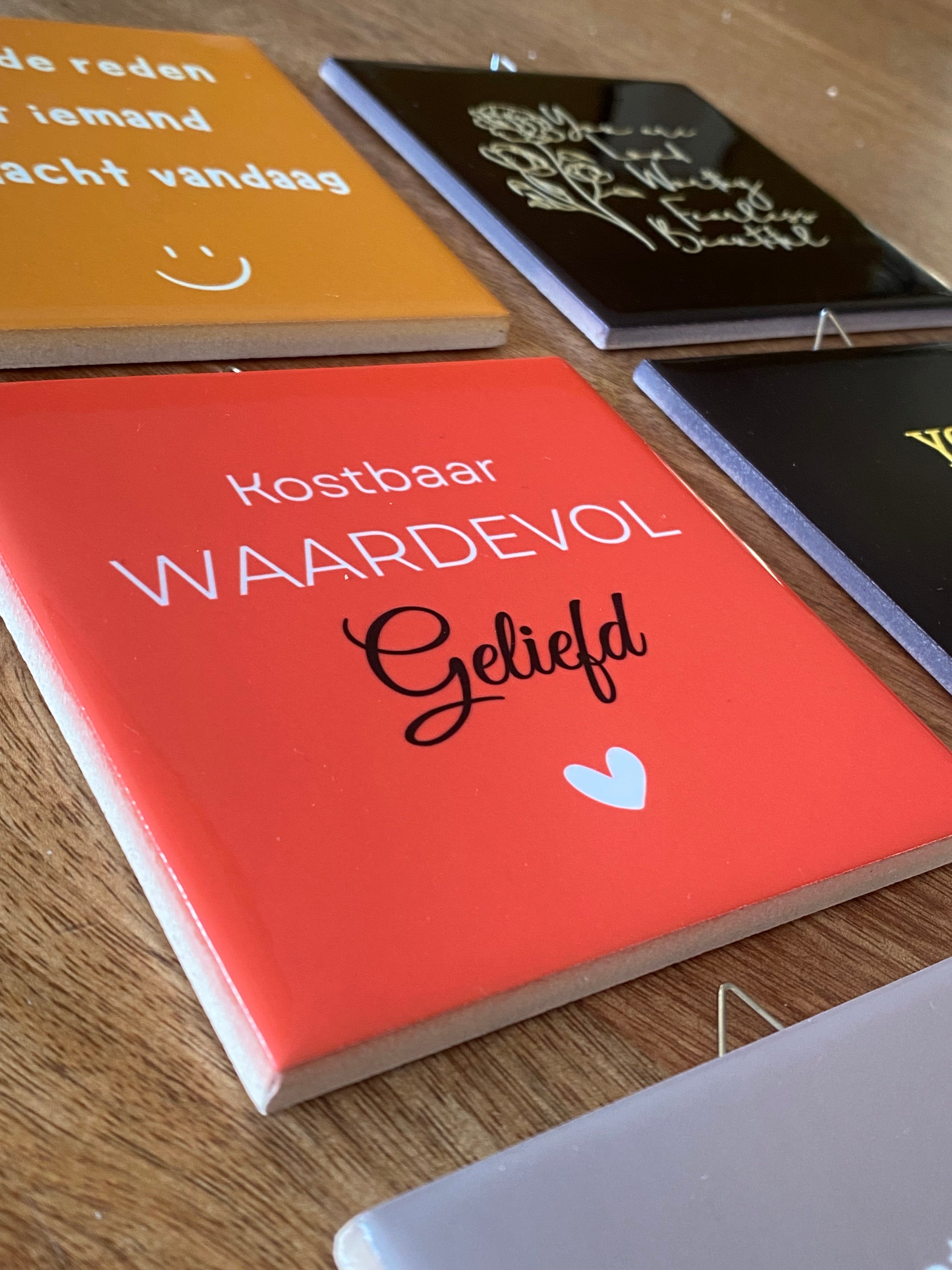 Handgemaakte tegel – Kostbaar