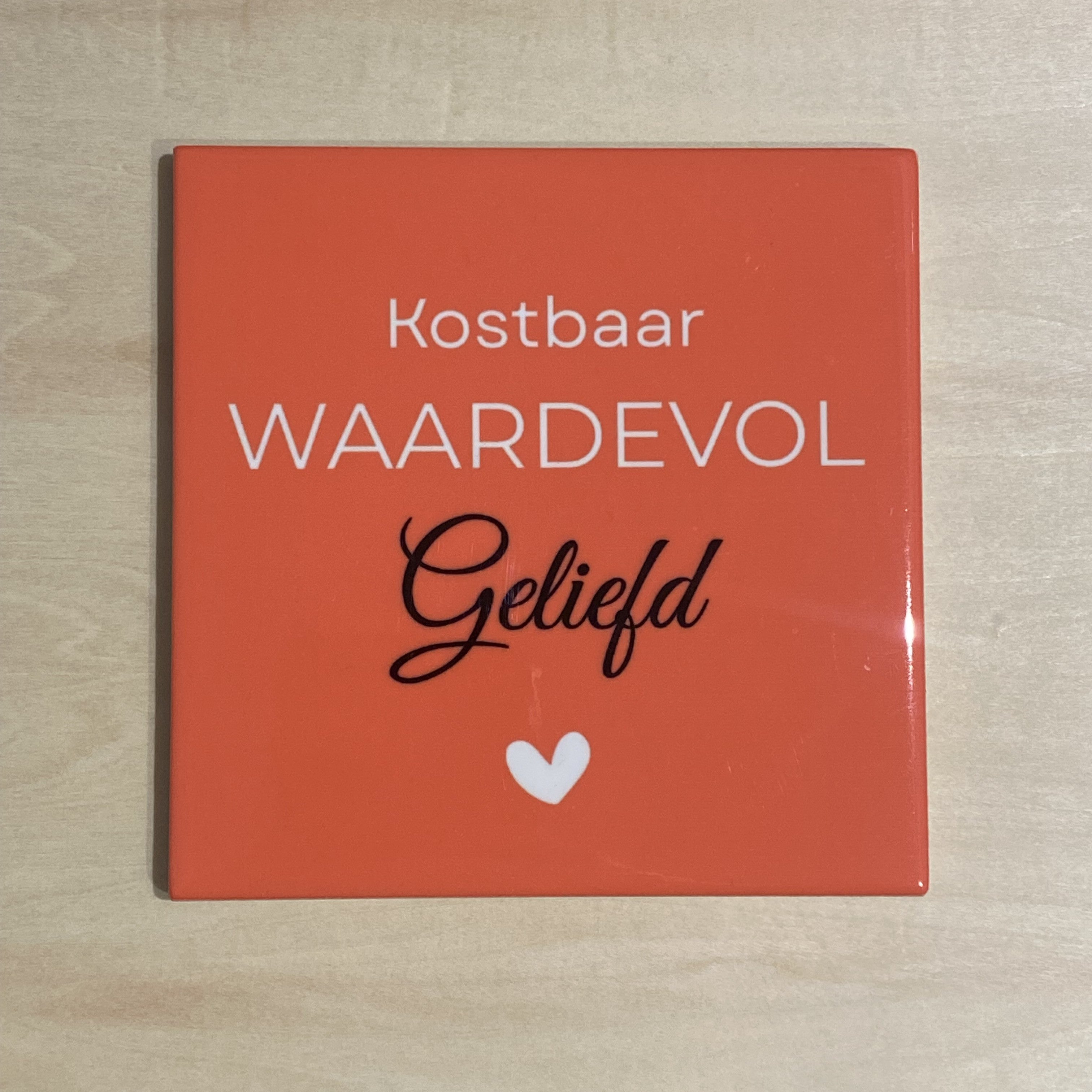 Handgemaakte tegel – Kostbaar