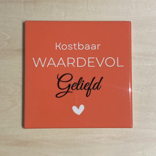 Handgemaakte tegel – Kostbaar